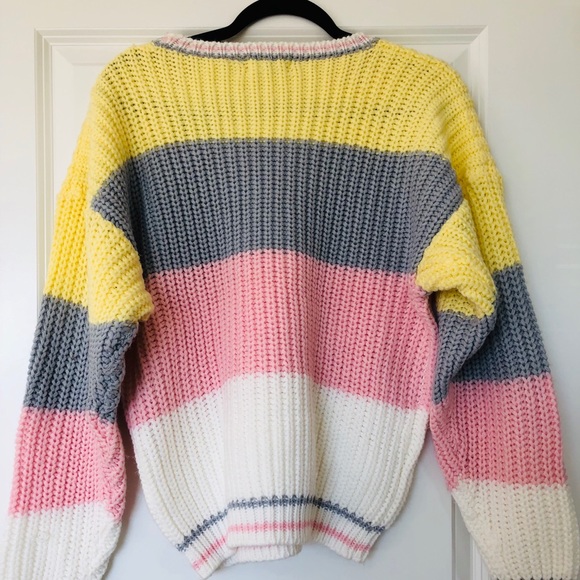 Pastel colored sweater - Picture 2 of 4